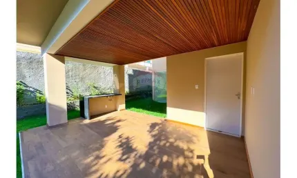 Casa a venda no Condomínio Canto dos Pássaros, Abrantes