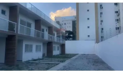 Casa com 3 quartos à venda na Rua Itamarajú, 267, Pitangueiras, Lauro de Freitas