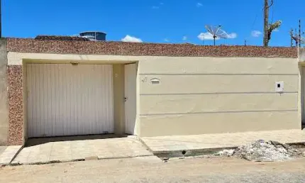 Casa com 3 quartos para alugar na Rua Roberto Barros de Oliveira, 47, Verdes Campos, Arapiraca