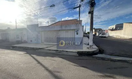 Casa com 4 quartos para alugar na Rua Professora Terezinha Amorim de Oliveira, 149, Santa Esmeralda, Arapiraca