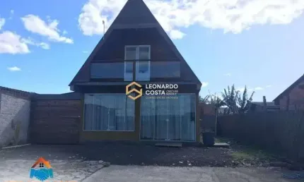 Casa com 3 quartos à venda na Rua Santos Dumont, 4532, São Francisco, Tramandaí