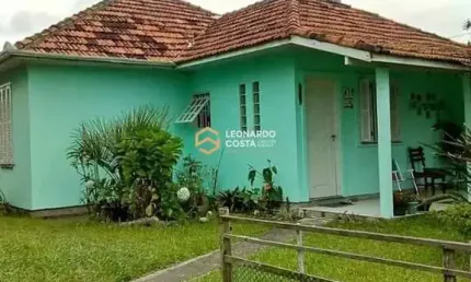 Casa com 2 quartos à venda na Rua Guido Valente, 416, Centro, Balneário Pinhal