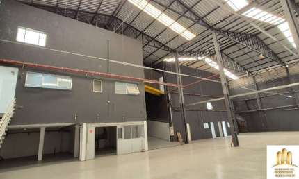 Barracão / Galpão / Depósito com 3 salas para alugar na Bairro Jardim São Luís, 3841, Jardim São Luís, Santana de Parnaíba, 1642 m2 por R$ 32.000