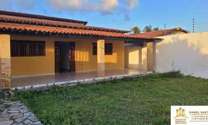 Casa com 3 quartos à venda na Bairro Praia de Camaçari, 7560, Praia de Camaçari, Lucena, 100 m2 por R$ 350.000