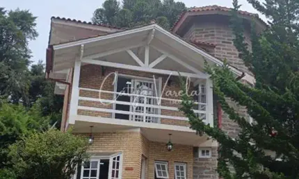COMPRE NA CÁTYA VARELA IMOVEIS: OPORTUNIDADE CASA ALTO PADRÃO NO CONDOMÍNIO SAINT MORITZ - CANELA-RS REF: 377