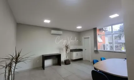 ALUGUE COM EXCLUSIVIDADE NA CATYA VARELA IMOVEIS: PRÉDIO COM 9 SALAS