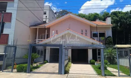 Casa comercial à venda na Rua Tranquilino Tissot, Vinhedos, Caxias do Sul