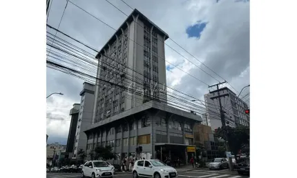 Apartamento à venda na Avenida Júlio de Castilhos, Centro, Caxias do Sul