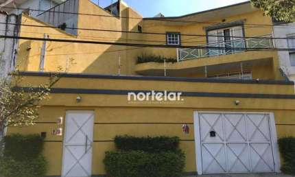 sobrado de 3 quartos sendo 3 suítes no Parque São Domingos