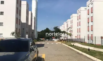 Apartamento com 2 dormitórios à venda, 52 m² por R$ 220.000,00 - Jaraguá - São Paulo/SP