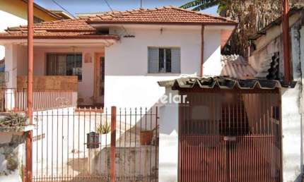Ótimo terreno com casa antiga à venda no Parque São Domingos
