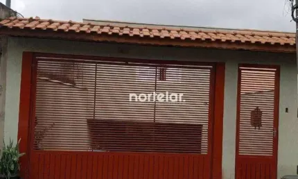 Lindo sobrado à venda na Chácara São João - Vila Piauí