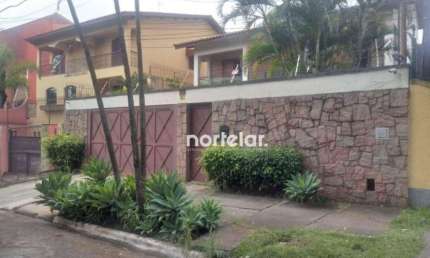 Excelente sobrado de alto padrão à venda no City América