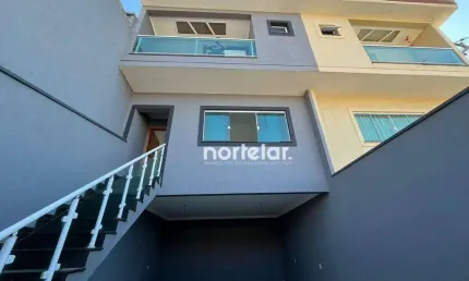SOBRADOS NOVO   Bairro: Pirituba    150 m² de área construída  4 vagas de garagem   3 dormitórios amplos sendo todos suítes e uma com sacada);  Sala a