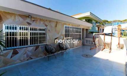 Casa com 3 dormitórios à venda no Parque São Domingos