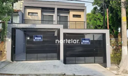 Excelente sobrado novo à venda no Parque Maria Domitila