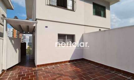 Casa com 3 quartos para alugar na Rua Pedro de Sousa Campos Filho, Alto de Pinheiros, São Paulo