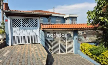 Sobrado com 3 dormitórios à venda, 200 m² por R$ 810.000,00 - Vila Mirante - São Paulo/SP
