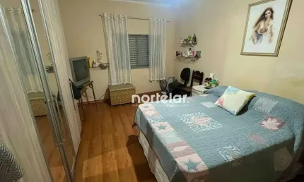 Sobrado de 2 dormitórios muito bem localizado na vila Itaberaba, imóvel bem aconchegante piso laminado novo com uma bela estrutura…..Nos fundo contém
