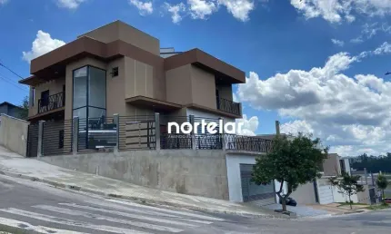 Sobrado com 3 quartos  à venda, 200 m² por R$ 1.250.000 - Portais (Polvilho) - Cajamar/SP