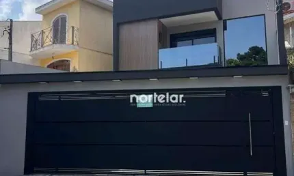 Bem-vindo ao seu novo lar no parque são domingos! este sobrado encantador oferece uma fachada diferenciada e uma infinidade de comodidades que o torna