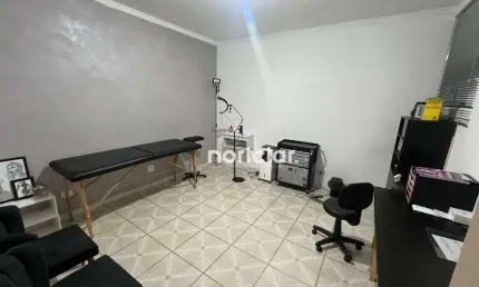 Excelente espaço comercial com salões amplos e salas versáteis – ideal para negócios e eventos!