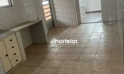 casa de 2 dormitórios está disponível para locação em uma das regiões mais estratégicas da zona norte, com fácil acesso a tudo o que você precisa no d