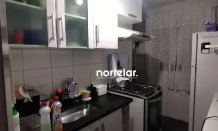Lindo apto 2 quartos totalmente reformadoc, com 01 vaga coberta