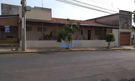 Casa com 5 dormitórios à venda, 234 m² por R$ 420.000,00 - Jardim Santa Antonieta - Marília/SP