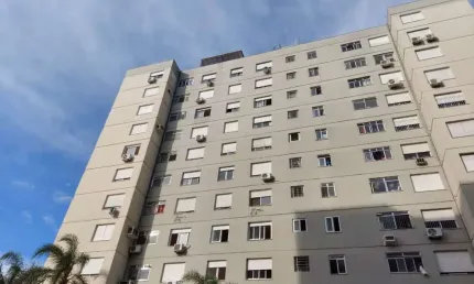 Apartamento 2 dormitórios na Tristeza em condomínio com piscina