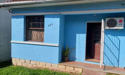 Casa com 2 quartos à venda na Rua Antônio Ribeiro, 456, Santo Antônio, Porto Alegre
