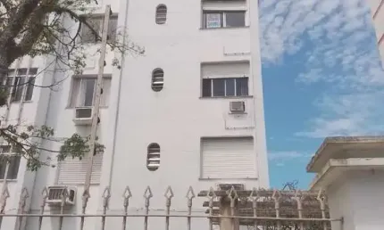 APARTAMENTO DESOCUPADO FRENTE RIO 2 DORM. 2 BAN. E GAR.