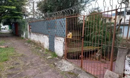 Terreno à venda na Avenida Florianópolis, 599, Azenha, Porto Alegre