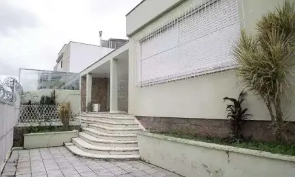 Casa com 5 dormitórios à venda, 380 m² por R$ 2.090.000,00 - Meninos Deus - Port