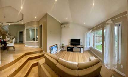 Bela Casa com 3 dormitórios à venda, 226 m² por R$ 870.000 - Teresópolis - Porto