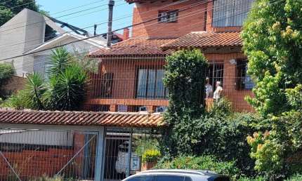 Casa com 3 quartos à venda na Rua João Ribeiro de Barros, 220, Espírito Santo, Porto Alegre