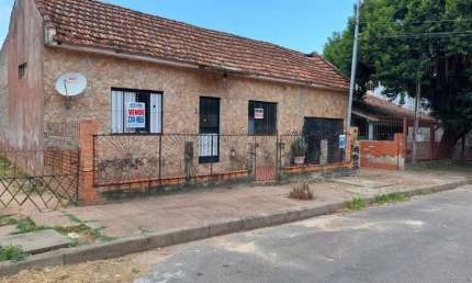 Casa ao lado do posto de saúde com 2 dormitórios à venda AC. CARRO -JDIM.DAS PAL