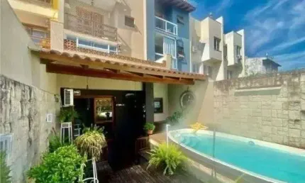 Casa com 3 dormitórios à venda, 239 m² por R$ 1.200.000,00 - Espírito Santo - Po
