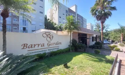 BARRA GARDEN APTO. ANDAR ALTO EM CONDOMINIO COM A MELHOR INFRA DE SEGURANÇA E LA