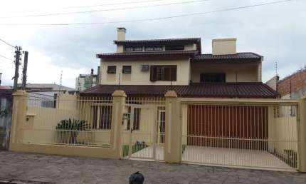 Casa com 4 dormitórios à venda, 328 m² por R$ 1.060.000,00 - Cristal - Porto Ale