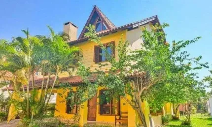 Casa com 3 dormitórios à venda, 174 m² por R$ 584.000,00 - Espírito Santo - Port