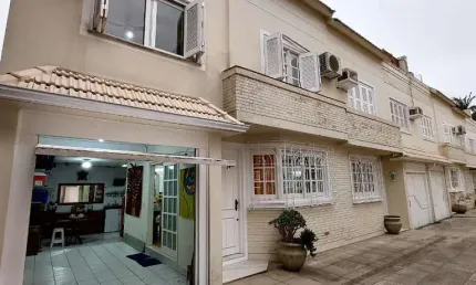 Casa com 3 dormitórios à venda, 180 m² - Cavalhada - Porto Alegre/RS