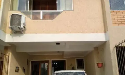 Villarinho Imóveis vende casa - por R$ 350.000,00- Nova Ipanema - Porto Alegre/R