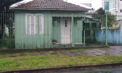 Terreno à venda na Rua Dona Zulmira, 50, Cavalhada, Porto Alegre