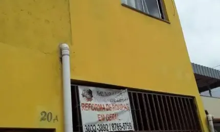 Casa com 4 quartos à venda na Avenida Bueno do Prado, 20, Jardim Laguna, Contagem por R$ 335.000