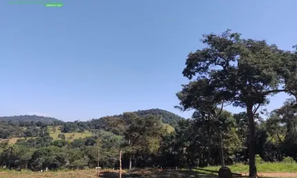 Chácara / sítio à venda na Fernão Dias, 431, Zona Rural, Itaguara por R$ 90.000