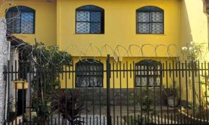 Casa à venda na Ourinhos, 34, Conjunto Celso Machado, Belo Horizonte por R$ 670.000