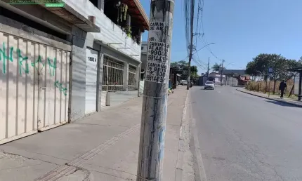 Casa com 3 quartos para alugar na rua do registro, 1893, vila magdalena, contagem por r$ 1.000