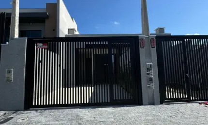 Casa com 3 quartos à venda na Avenida Praia Grande, 517, Praia Grande, Matinhos