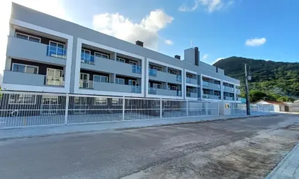 Apartamento com 2 quartos à venda na Rua E Esquina Com A  Rua Durval Ferreira Romuald, 201, Centro, Matinhos